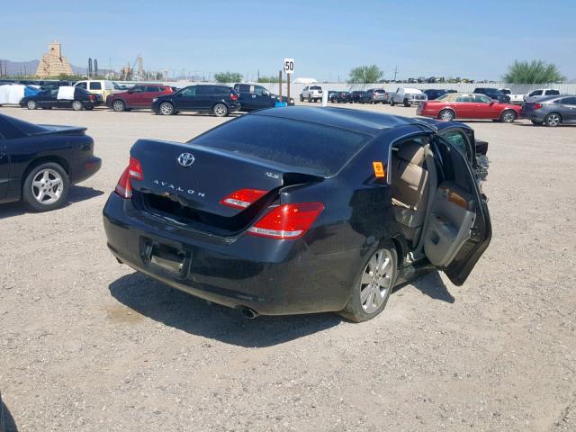 4T1BK36B25U005385 - 2005 TOYOTA AVALON XL BLACK photo 4