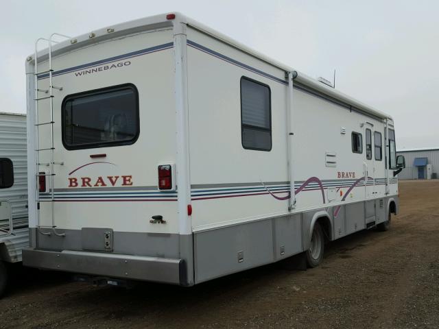 5B4LP37J0Y3320430 - 2000 WINNEBAGO BRAVE SE WHITE photo 4