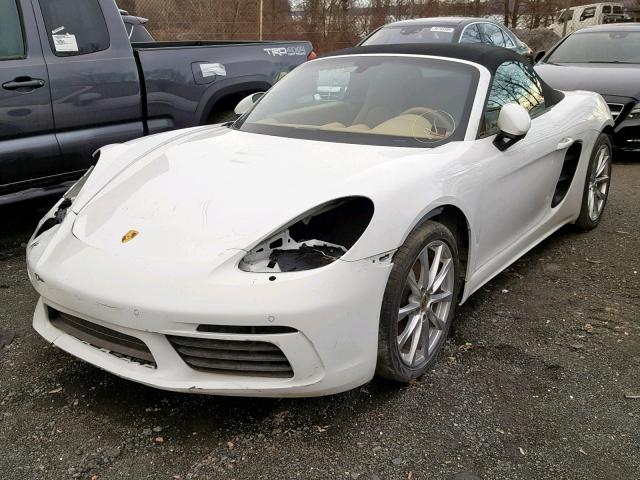 WP0CA2A87HS220214 - 2017 PORSCHE BOXSTER WHITE photo 2