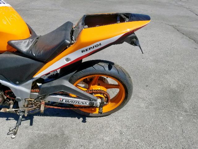 MLHMC4109D5301306 - 2013 HONDA CBR250 R ORANGE photo 6