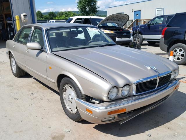 SAJHX1241VC805260 - 1997 JAGUAR XJ6 GOLD photo 1