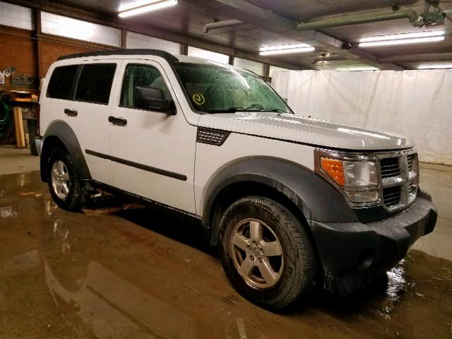 1D8GU28K17W607070 - 2007 DODGE NITRO SXT WHITE photo 1