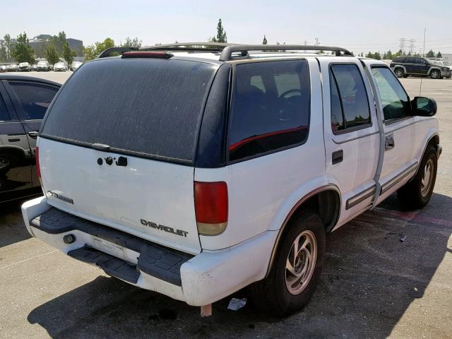 1GNDT13W01K192399 - 2001 CHEVROLET BLAZER WHITE photo 4