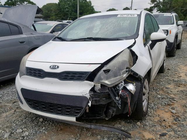 KNADM5A36C6067857 - 2012 KIA RIO LX WHITE photo 2