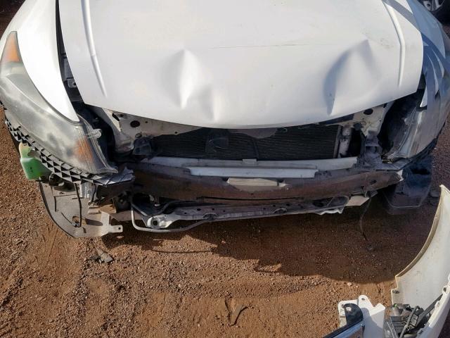 1HGCP36809A003531 - 2009 HONDA ACCORD EXL WHITE photo 9