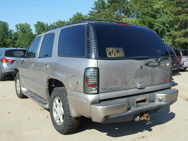 1GKEK63U23J110567 - 2003 GMC YUKON DENA SILVER photo 3