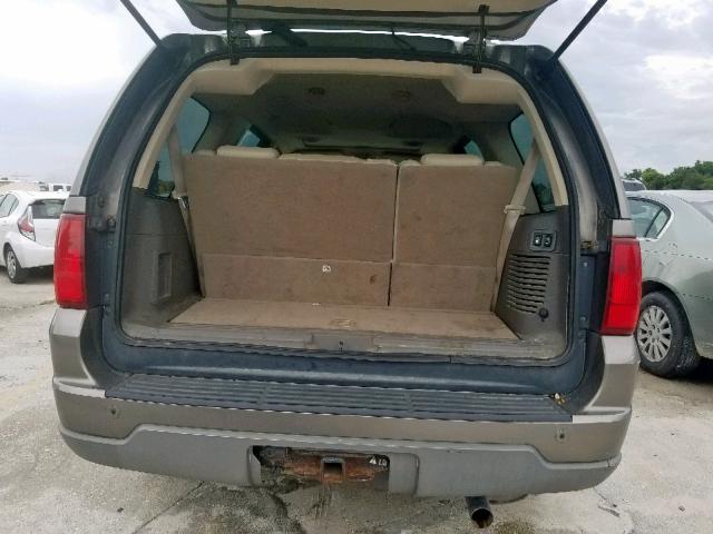 5LMFU27R84LJ28689 - 2004 LINCOLN NAVIGATOR ყავისფერი ფოტო 9