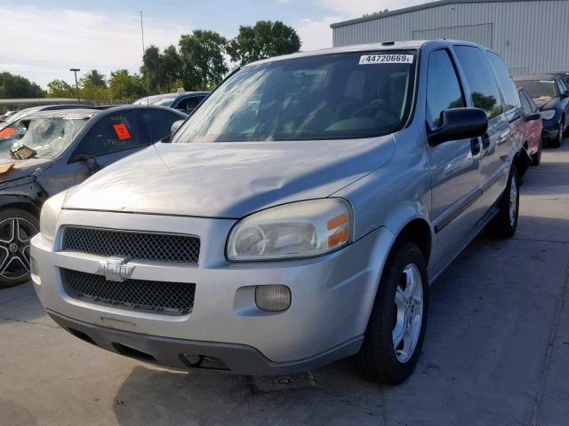 1GNDV23118D197307 - 2008 CHEVROLET UPLANDER L GRAY photo 2