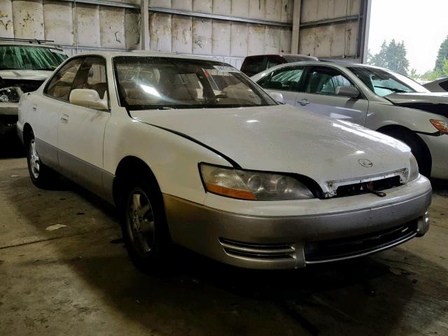 JT8GK13T9S0107988 - 1995 LEXUS ES 300 WHITE photo 1