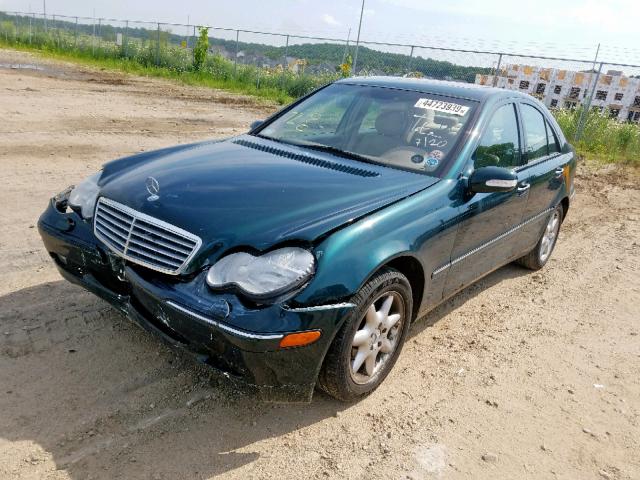 WDBRF61J42F185555 - 2002 MERCEDES-BENZ C 240 GREEN photo 2