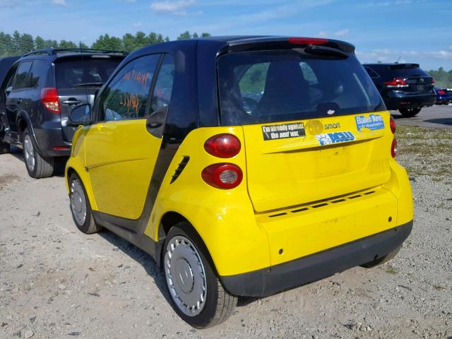 WMEEJ31X18K129981 - 2008 SMART FORTWO YELLOW photo 3