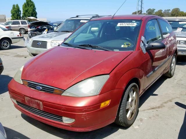 3FAFP31Z04R114046 - 2004 FORD FOCUS ZX3 RED photo 2