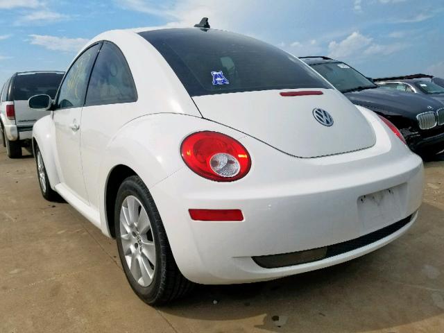 3VWRW3AG6AM028092 - 2010 VOLKSWAGEN NEW BEETLE 白色 照片 3