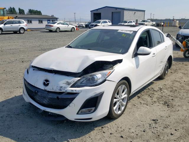 JM1BL1W64B1362878 - 2011 MAZDA 3 S WHITE photo 2