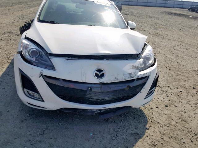 JM1BL1W64B1362878 - 2011 MAZDA 3 S WHITE photo 9