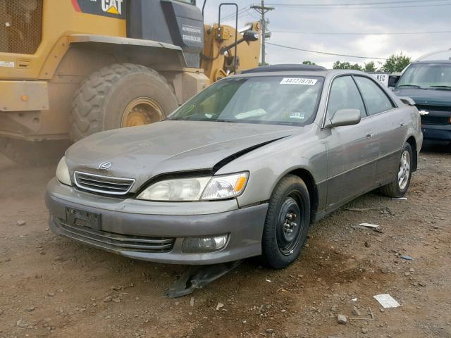 JT8BF28G810335303 - 2001 LEXUS ES 300 BROWN photo 2