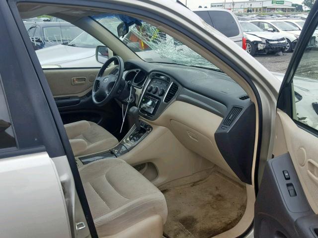 JTEHF21A230100542 - 2003 TOYOTA HIGHLANDER BEIGE photo 5