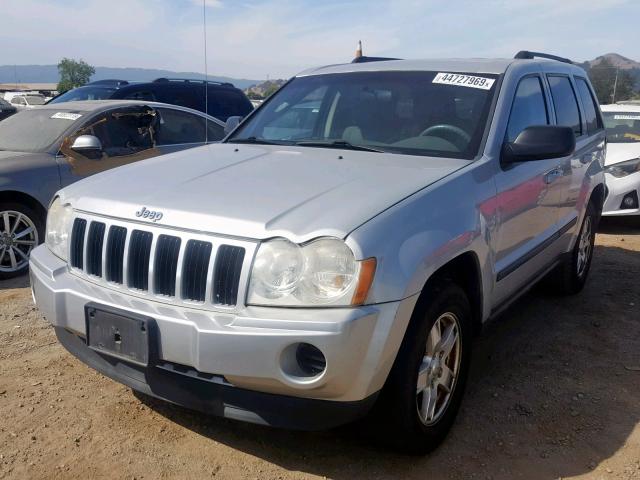 1J8GR48K17C513647 - 2007 JEEP GRAND CHER SILVER photo 2