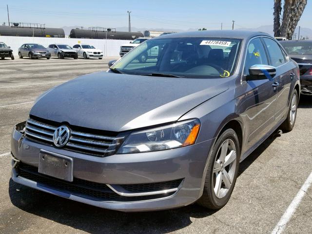 1VWBP7A31DC106237 - 2013 VOLKSWAGEN PASSAT SE GRAY photo 2