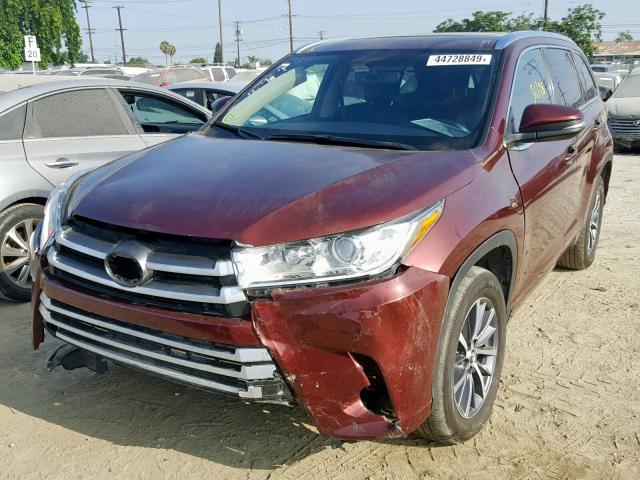 5TDKZRFH3JS254705 - 2018 TOYOTA HIGHLANDER MAROON photo 2