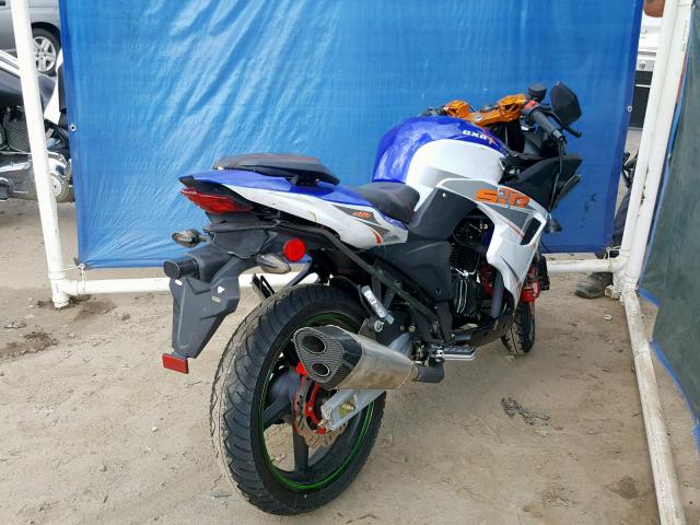 LXDPCNPH0J1128572 - 2018 OTHER MOTORCYCLE WHITE photo 4
