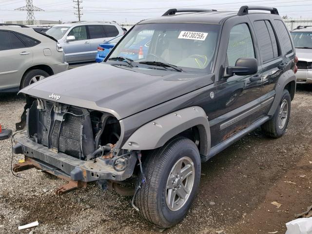 1J4GL38KX5W726962 - 2005 JEEP LIBERTY RE GRAY photo 2