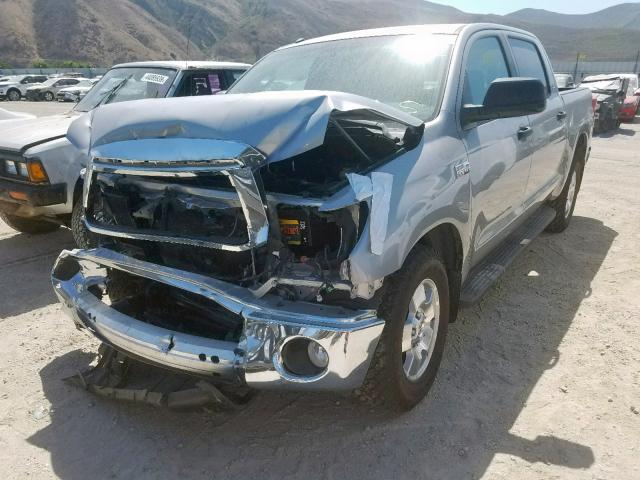 5TFEY5F11AX082163 - 2010 TOYOTA TUNDRA CRE SILVER photo 2