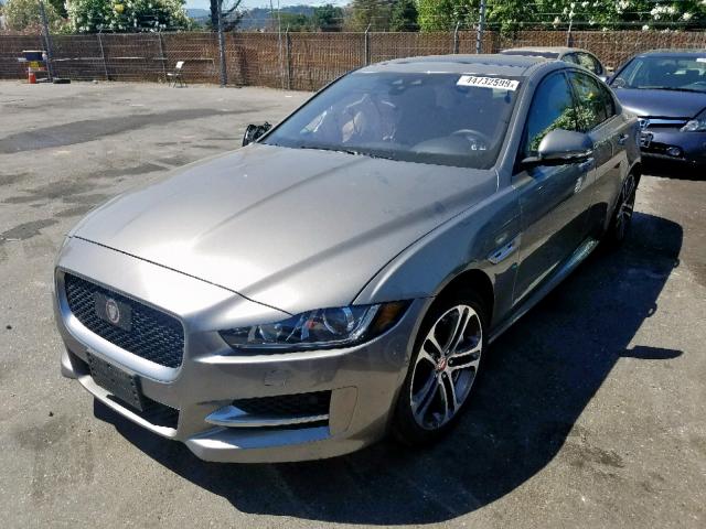 SAJAF4FX2KCP43969 - 2019 JAGUAR XE R - SPO SILVER photo 2