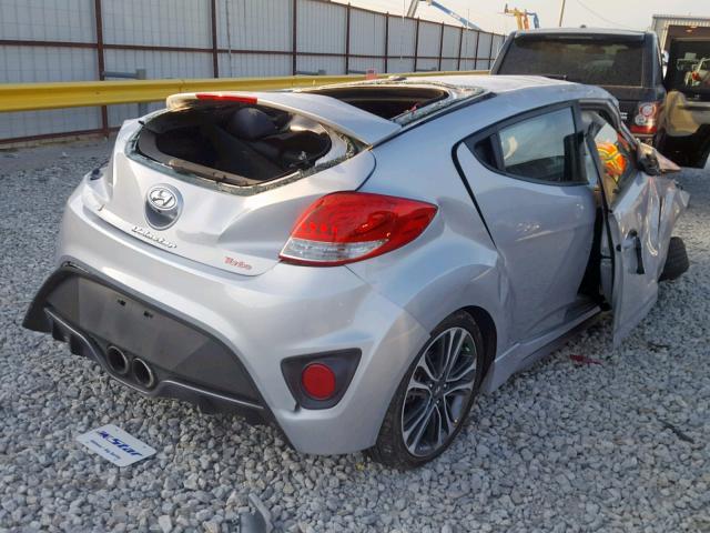 KMHTC6AE0HU313325 - 2017 HYUNDAI VELOSTER T SILVER photo 4