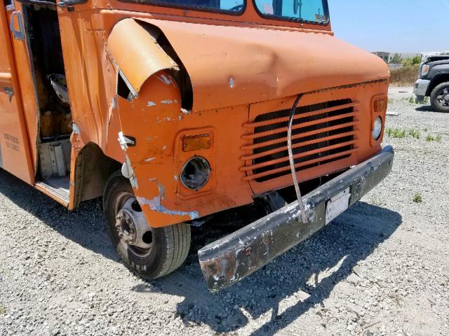 1GBHP32K8K3315553 - 1989 CHEVROLET P30 ORANGE photo 9