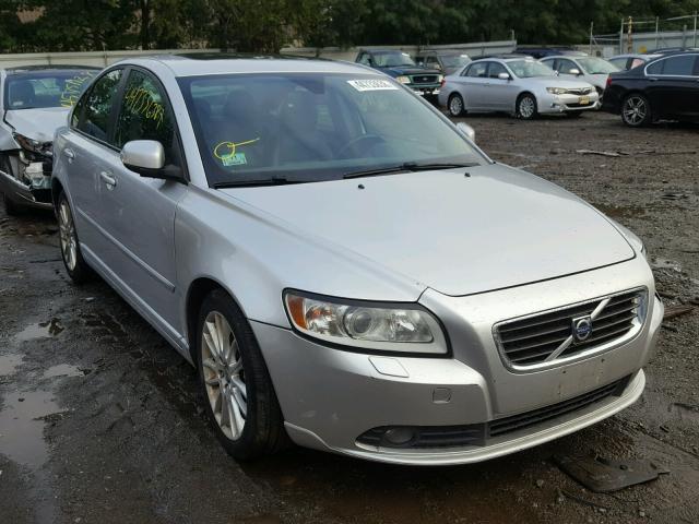 YV1390MS7A2488104 - 2010 VOLVO S40 2.4I SILVER photo 1