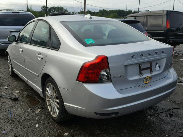 YV1390MS7A2488104 - 2010 VOLVO S40 2.4I SILVER photo 3