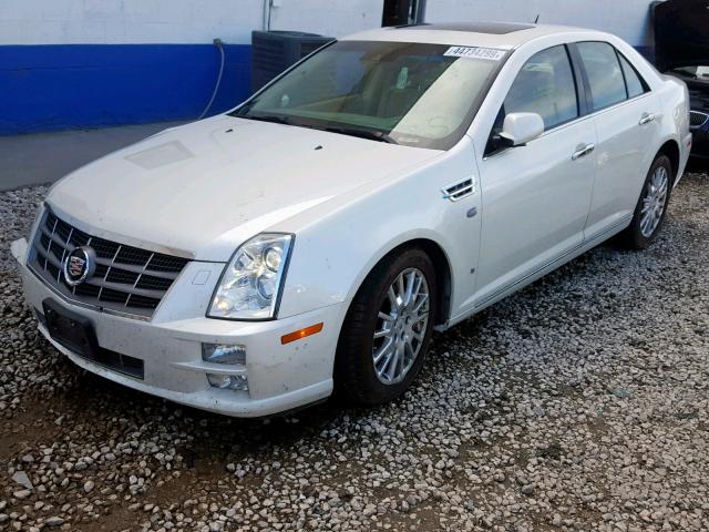 1G6DL67A380131920 - 2008 CADILLAC STS WHITE photo 2