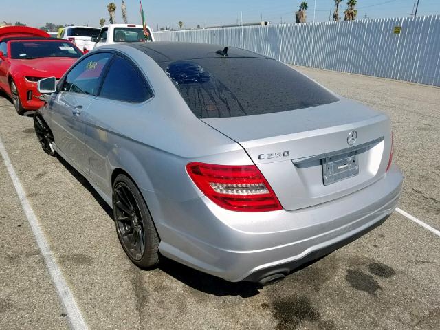 WDDGJ4HB9CF784890 - 2012 MERCEDES-BENZ C 250 SILVER photo 3