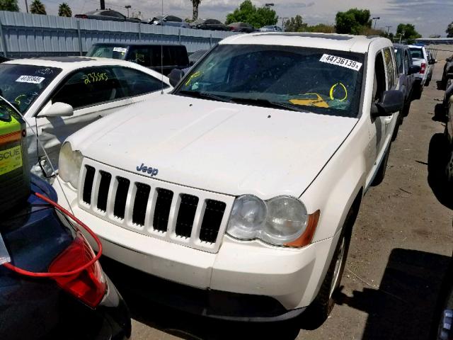 1J8GS48K98C200724 - 2008 JEEP GRAND CHER WHITE photo 2