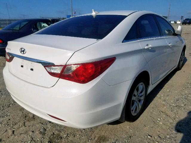 5NPEB4AC2BH185769 - 2011 HYUNDAI SONATA GLS WHITE photo 4