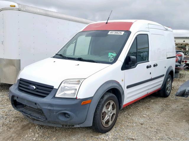 NM0LS7AN2BT057261 - 2011 FORD TRANSIT CO WHITE photo 2