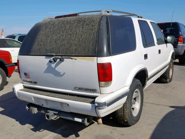 1GNCS13W4S2158935 - 1995 CHEVROLET BLAZER WHITE photo 4