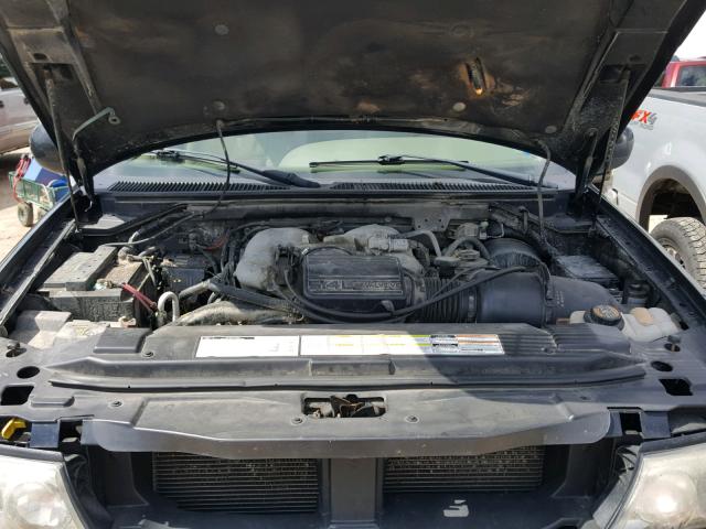 5LMFU28A5YLJ43570 - 2000 LINCOLN NAVIGATOR Qara foto 7