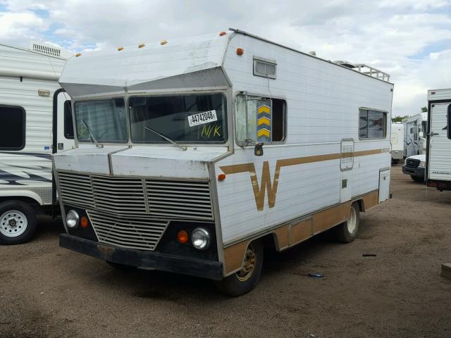 3212006225903 - 1972 WINNEBAGO MOTORHOME WHITE photo 2