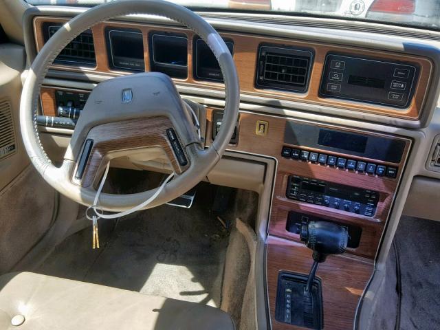 1LNBM92E4JY861738 - 1988 LINCOLN MARK VII B GOLD photo 9