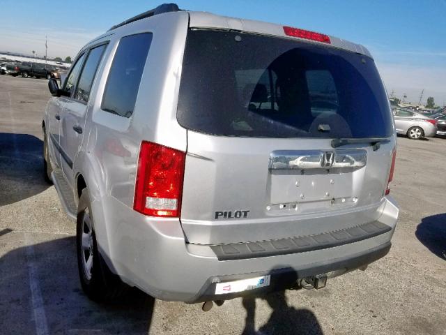 5FNYF38299B028273 - 2009 HONDA PILOT LX SILVER photo 3