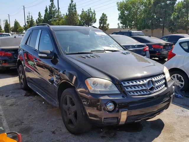 4JGBB72E48A321898 - 2008 MERCEDES-BENZ ML 550 BLACK photo 1