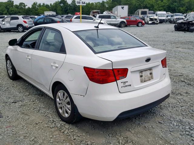 KNAFU4A22A5860229 - 2010 KIA FORTE EX WHITE photo 3