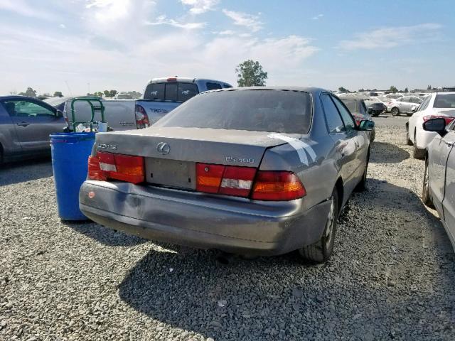 JT8BF28G4X5073517 - 1999 LEXUS ES 300 SILVER photo 4