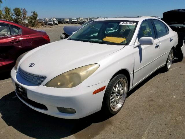 JTHBF30G230130614 - 2003 LEXUS ES 300 WHITE photo 2