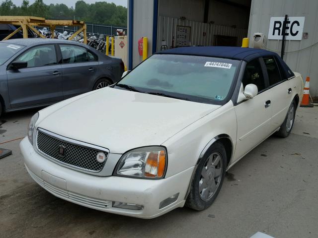 1G6KF5791YU222207 - 2000 CADILLAC DEVILLE DT CREAM photo 2