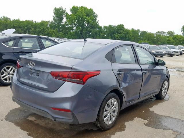 3KPC24A36JE013447 - 2018 HYUNDAI ACCENT SE GRAY photo 4