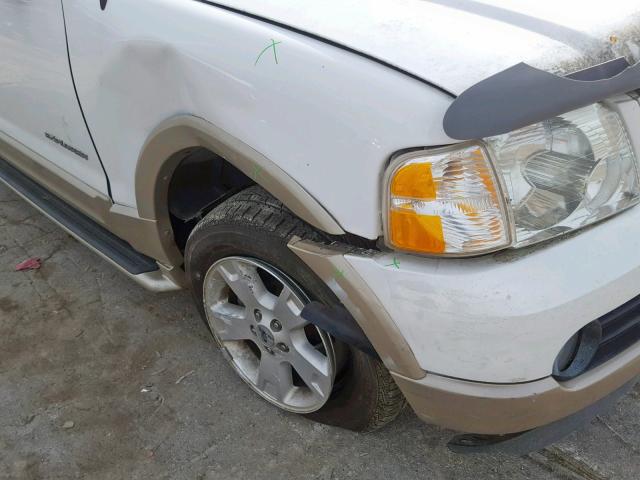 1FMDU64W55UA65929 - 2005 FORD EXPLORER E WHITE photo 9