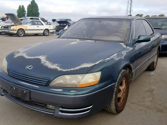 JT8BF12G5T0177640 - 1996 LEXUS ES 300 GREEN photo 2